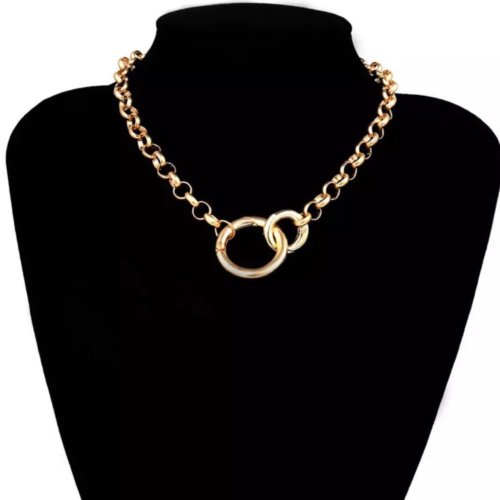 Gold Circle & Chunky Chain Choker - Picture 4 of 6